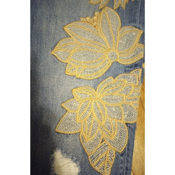 Miss Me Boyfriend Ankle Jeans Mid-rise Womens 26 Floral Embroidered New - Picture 6 of 9